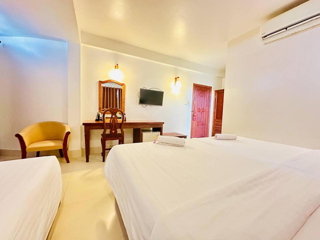 Holy Angkor Hotel Сием Реап Екстериор снимка