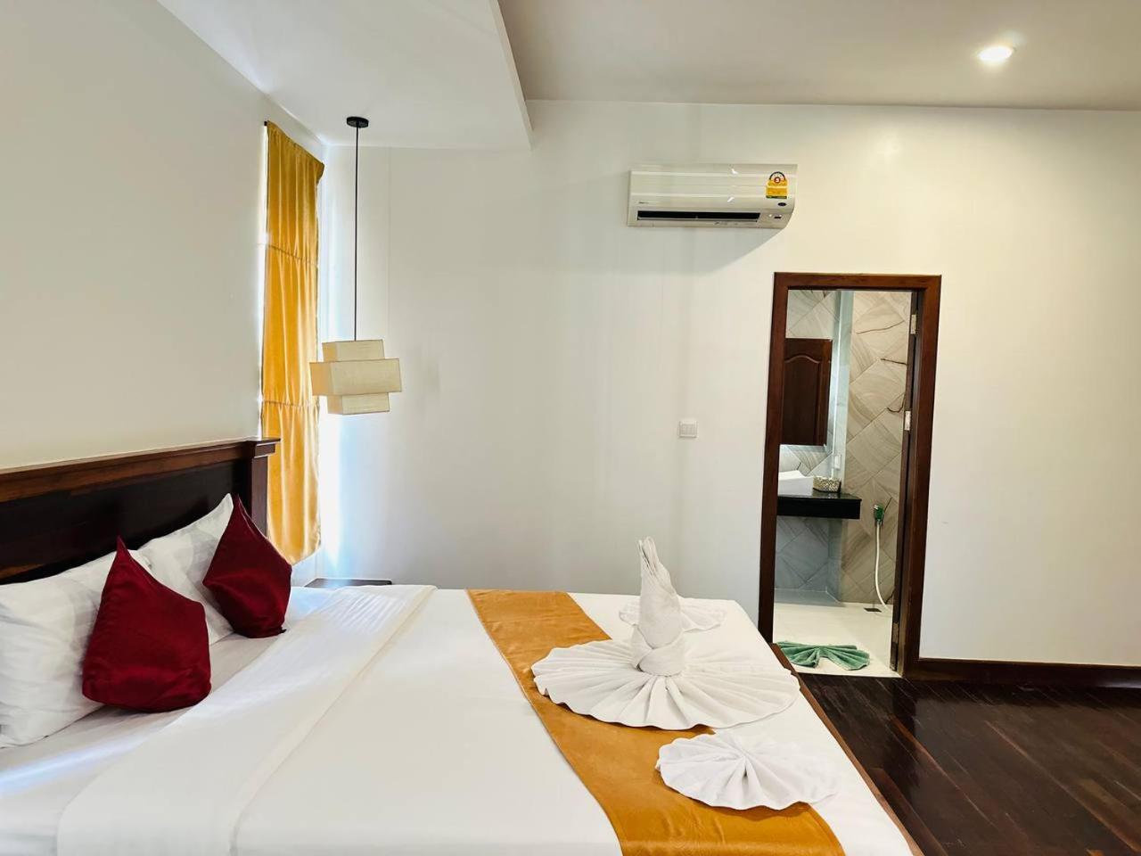 Holy Angkor Hotel Сием Реап Екстериор снимка