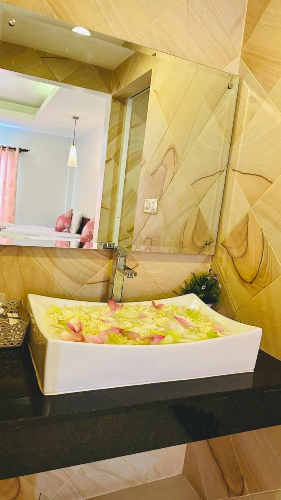 Holy Angkor Hotel Сием Реап Екстериор снимка